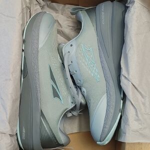 Altra Women's Paradigm 5, light green, size 12.  New in box!